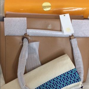 Brand new Tory Burch Large Parker Tote & wallet